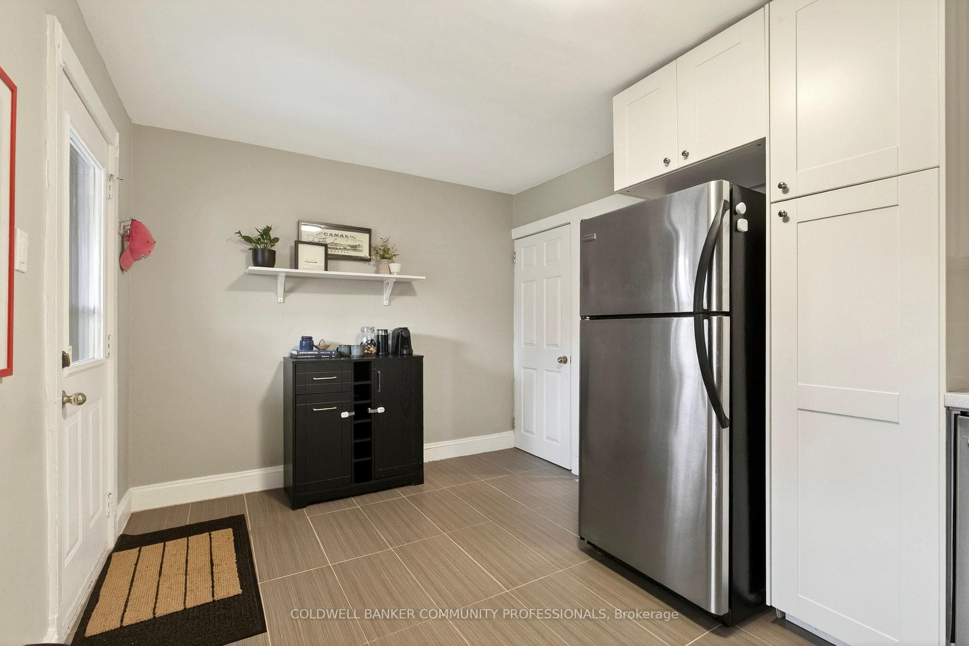 74 Belmont Avenue photo 18