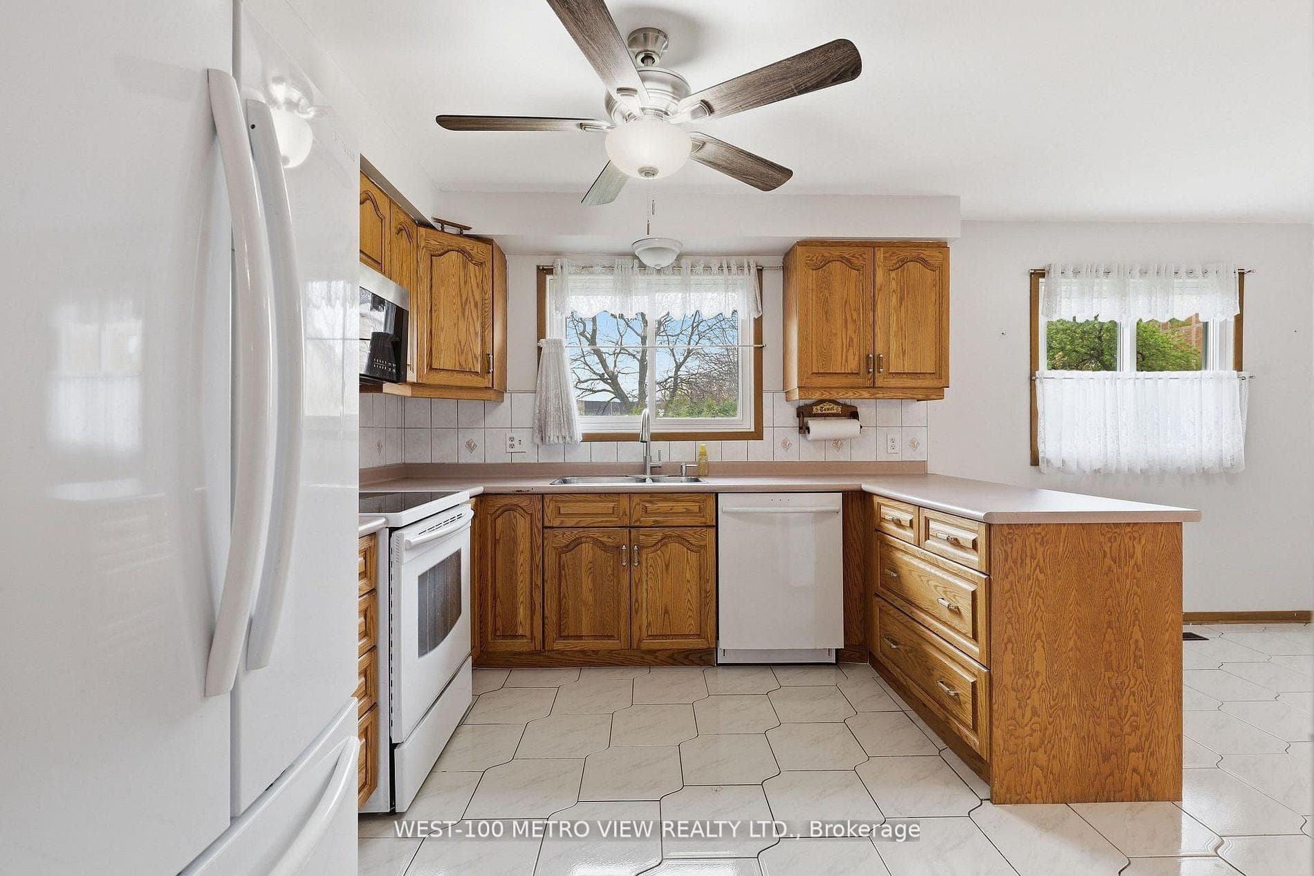 3099 Bentworth Drive photo 10
