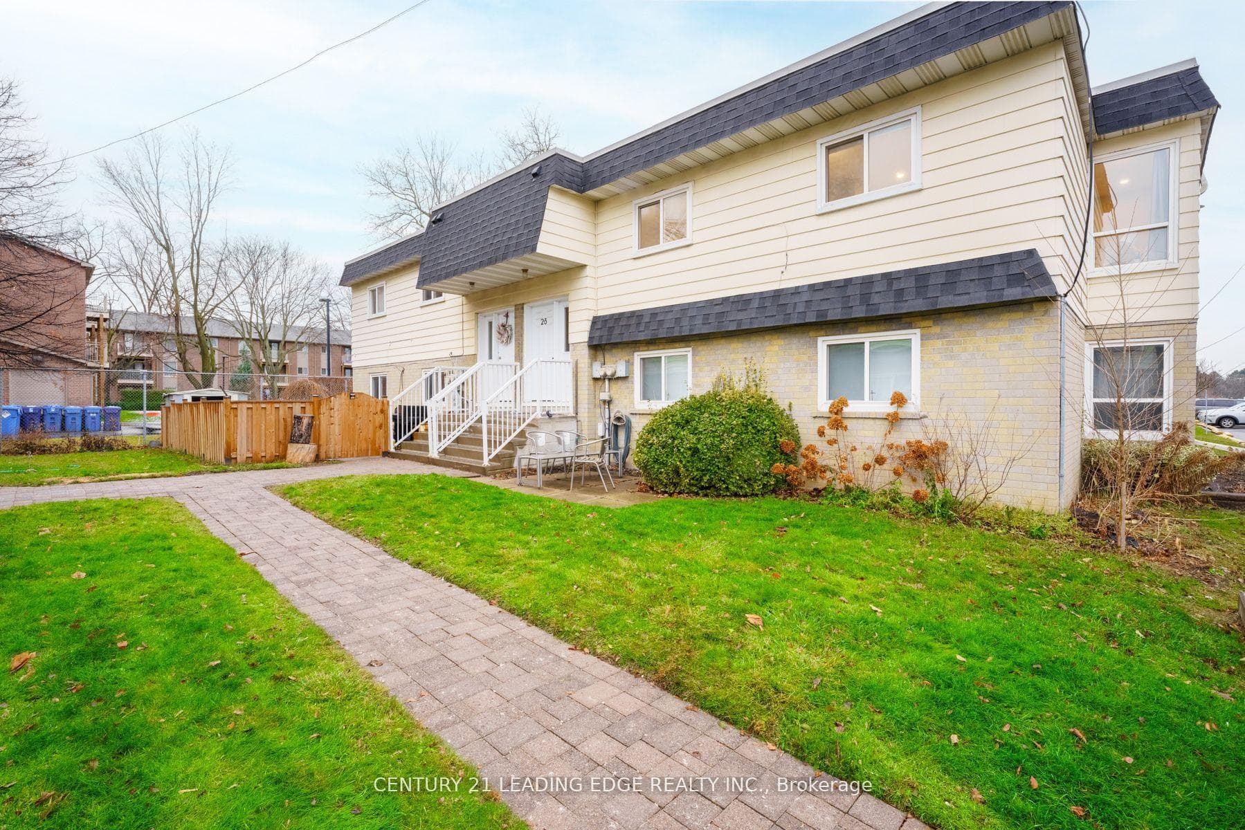 540 Mary Street Unit 2-3 photo 2
