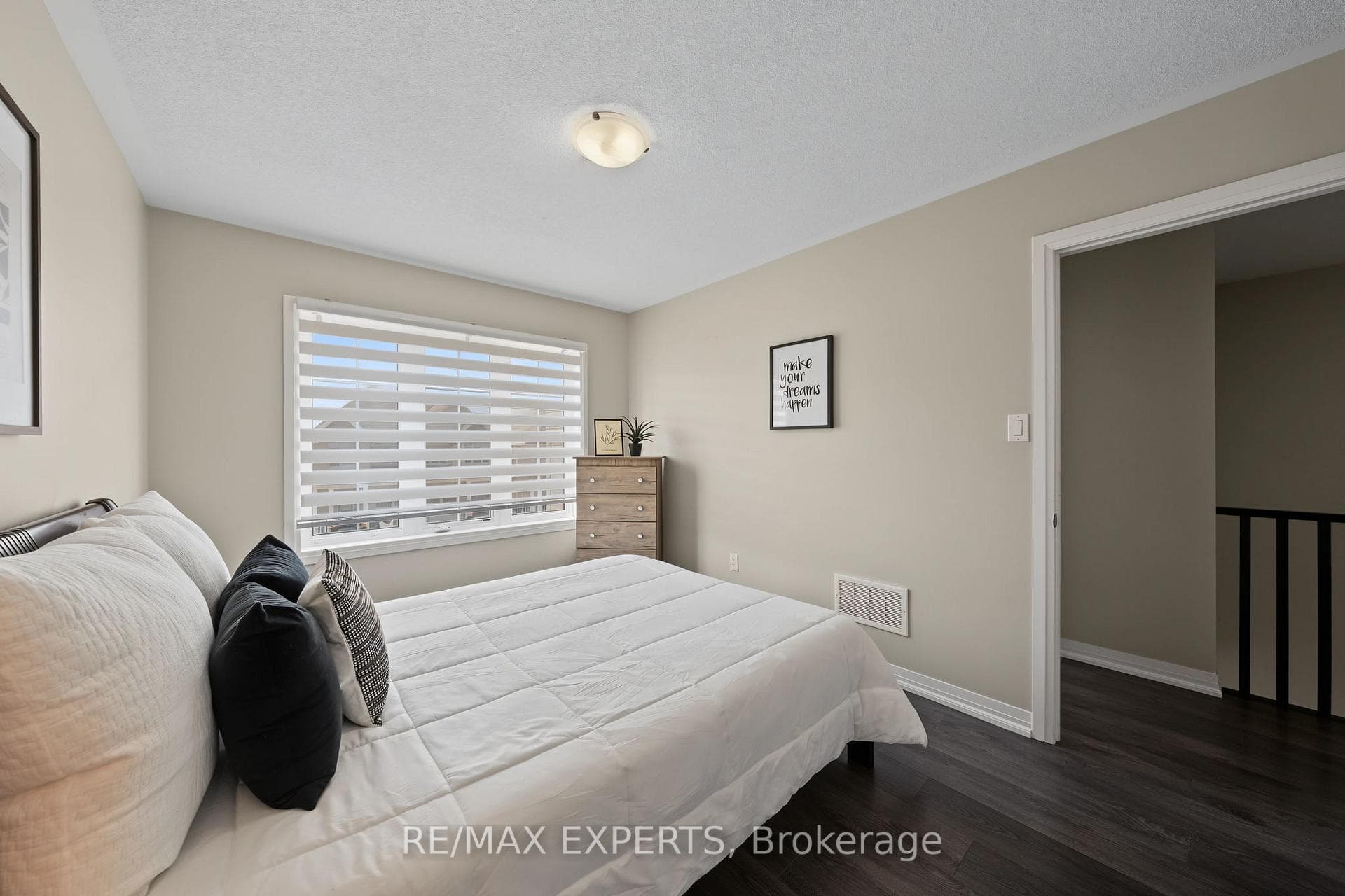 53 Casserley Crescent photo 39