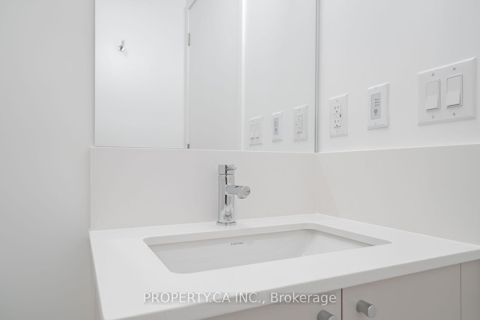 10 Oak Street Unit 1409 photo 14