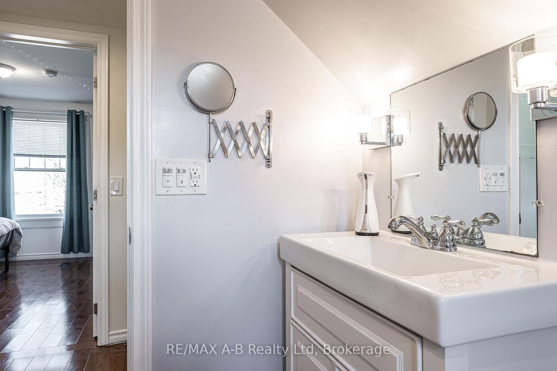 483 Brunswick Street photo 34
