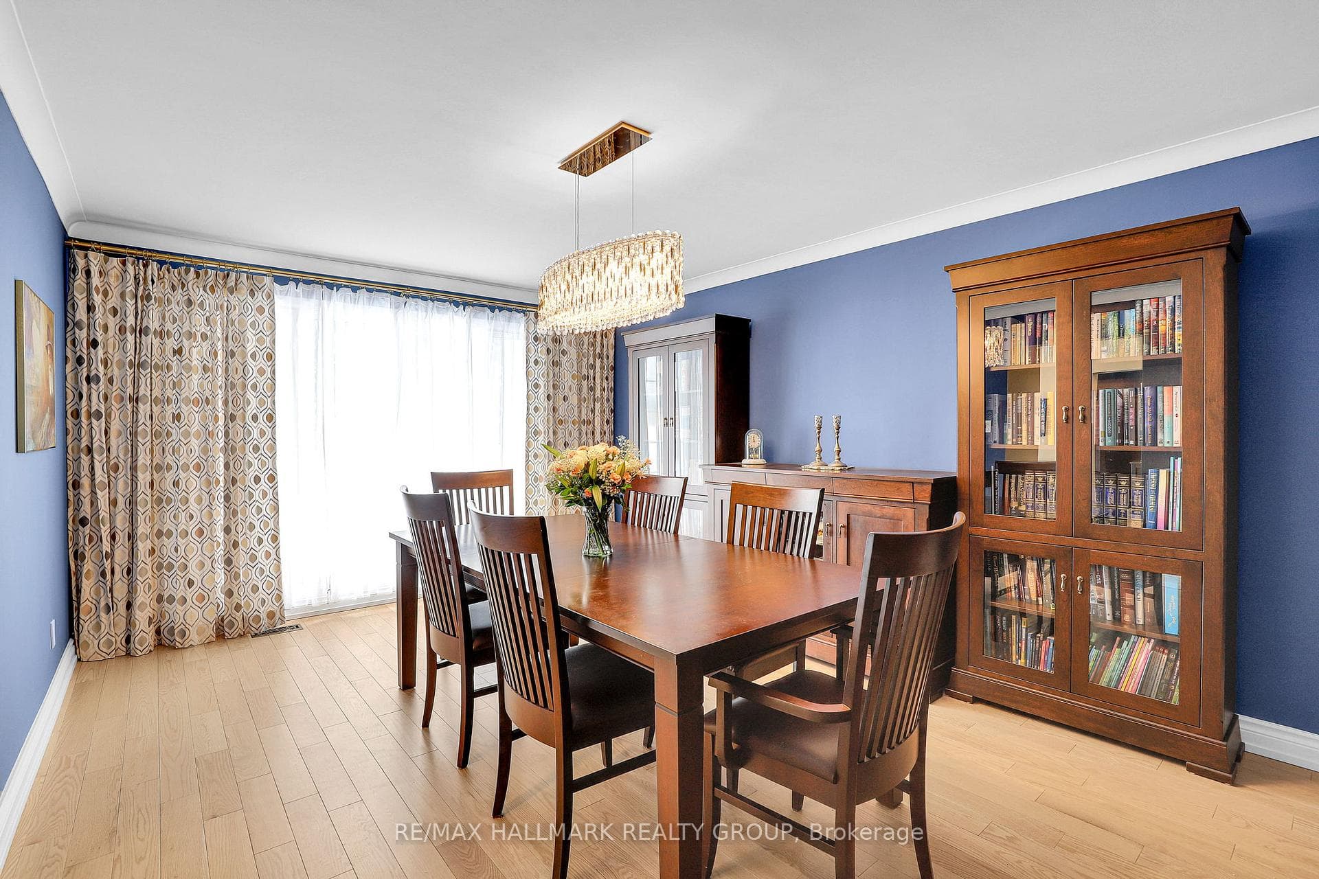 1712 Playfair Drive photo 9