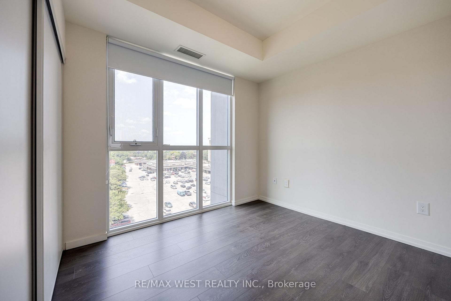 3237 Bayview Avenue Unit 902 photo 10