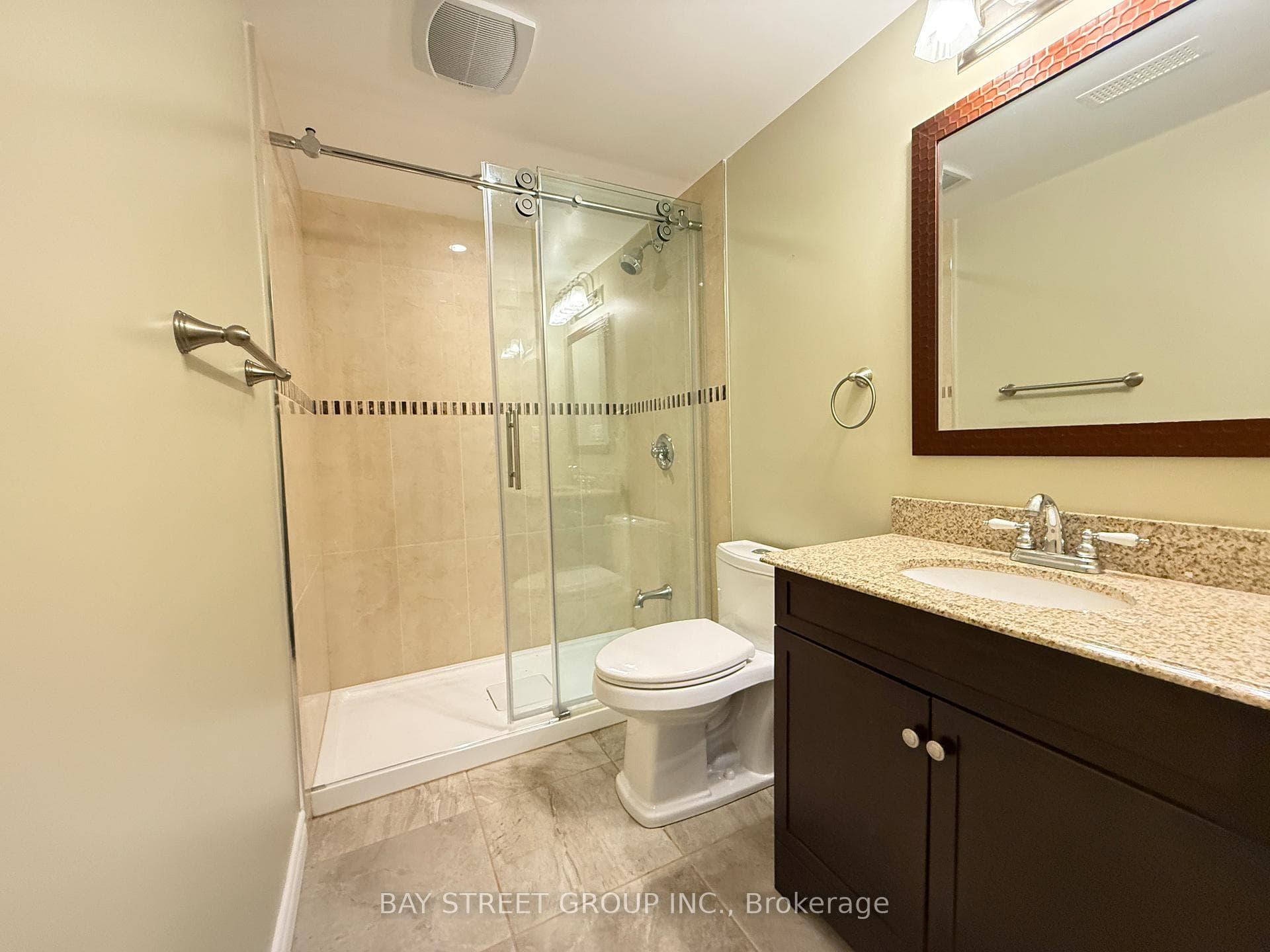 12 Pexton Avenue photo 37