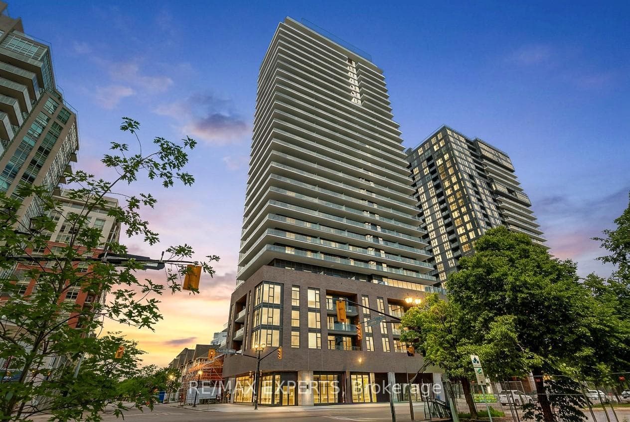 2075 Lakeshore Road Unit 1811 photo 1