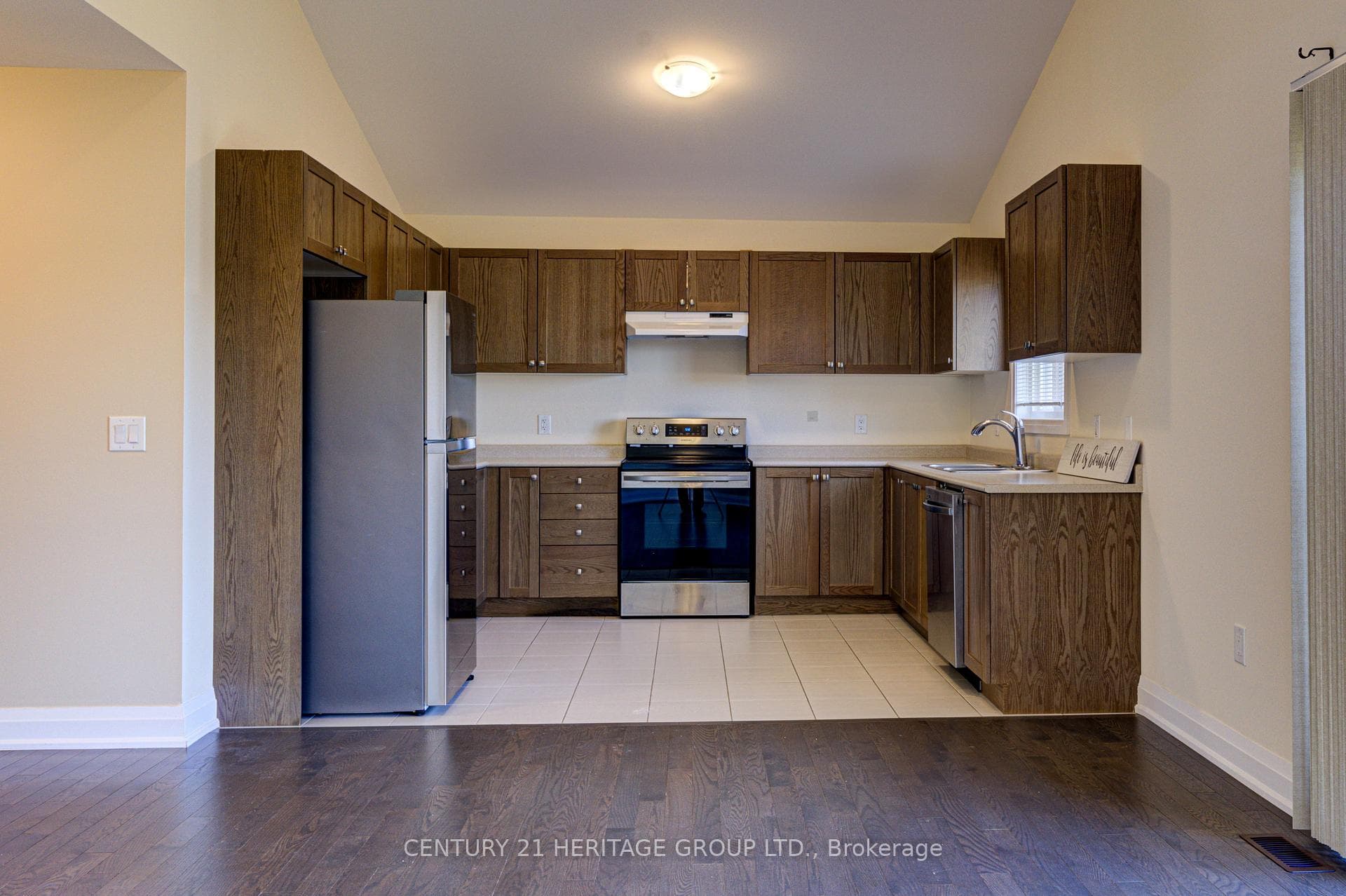 34 Beausoleil Drive photo 9