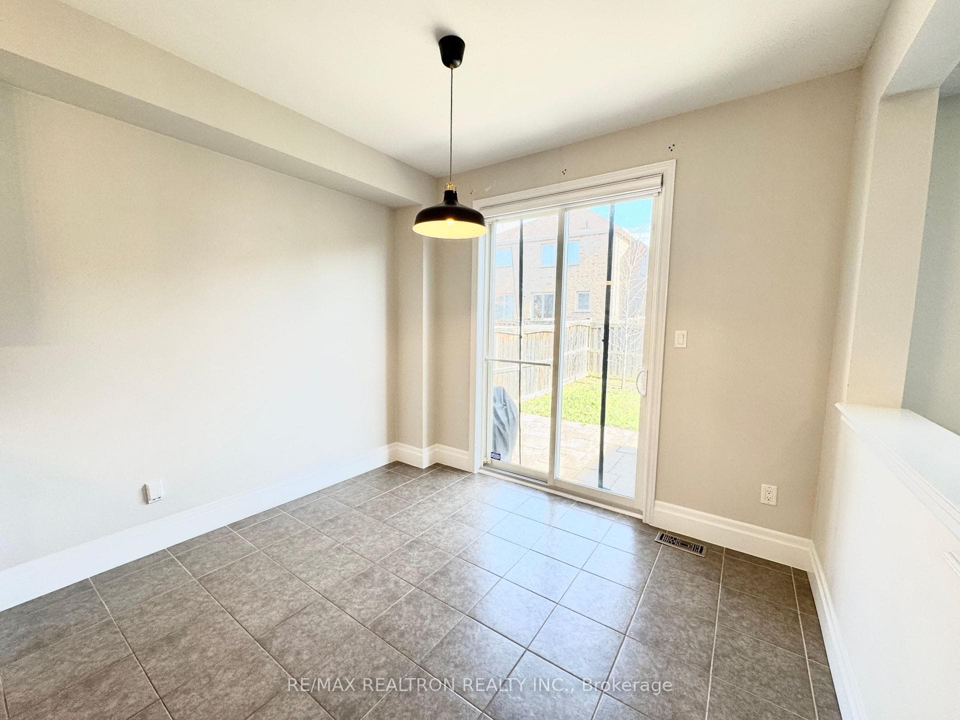11 Stoyell Drive photo 5