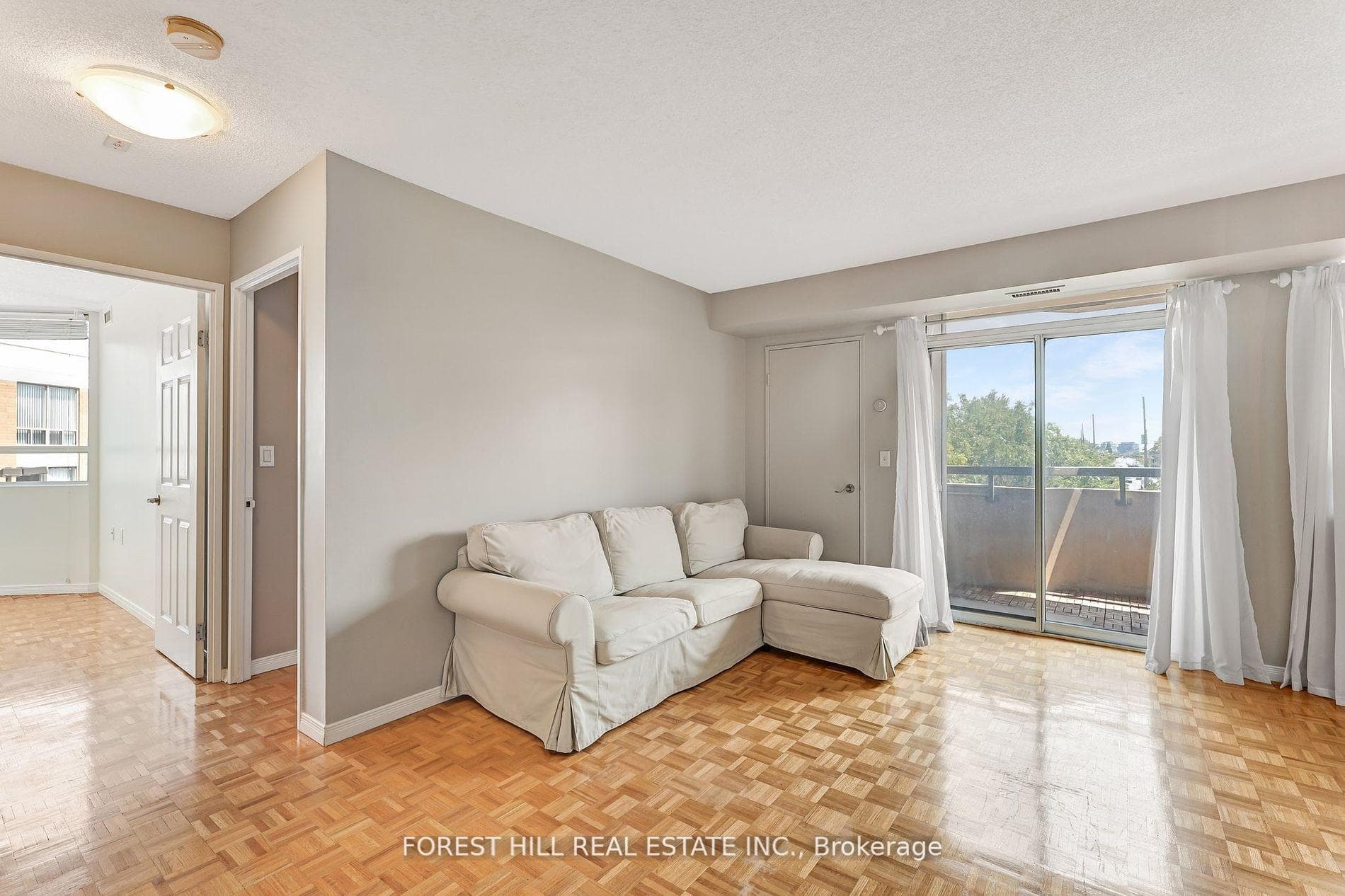 555 Wilson Heights Boulevard Unit 203 photo 9