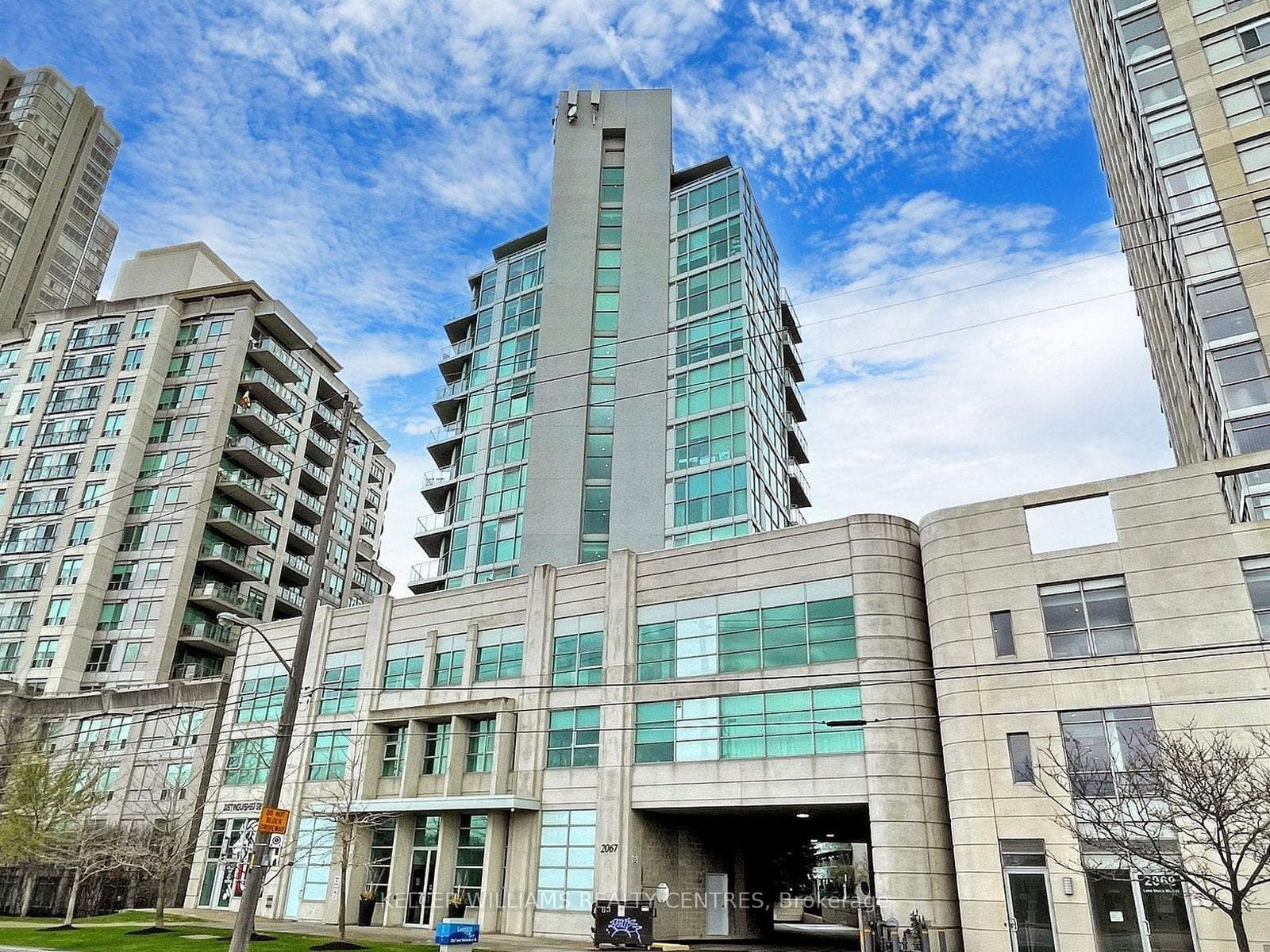2067 Lake Shore Boulevard Unit 205 photo 1