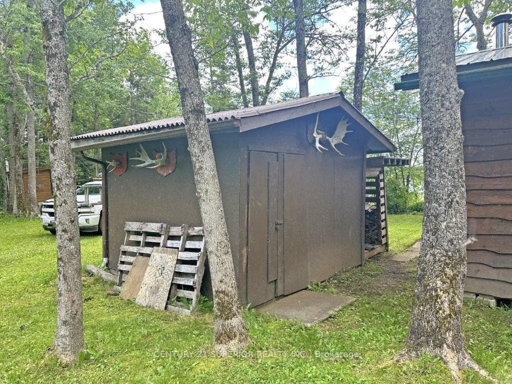 4295C HWY 588 photo 40