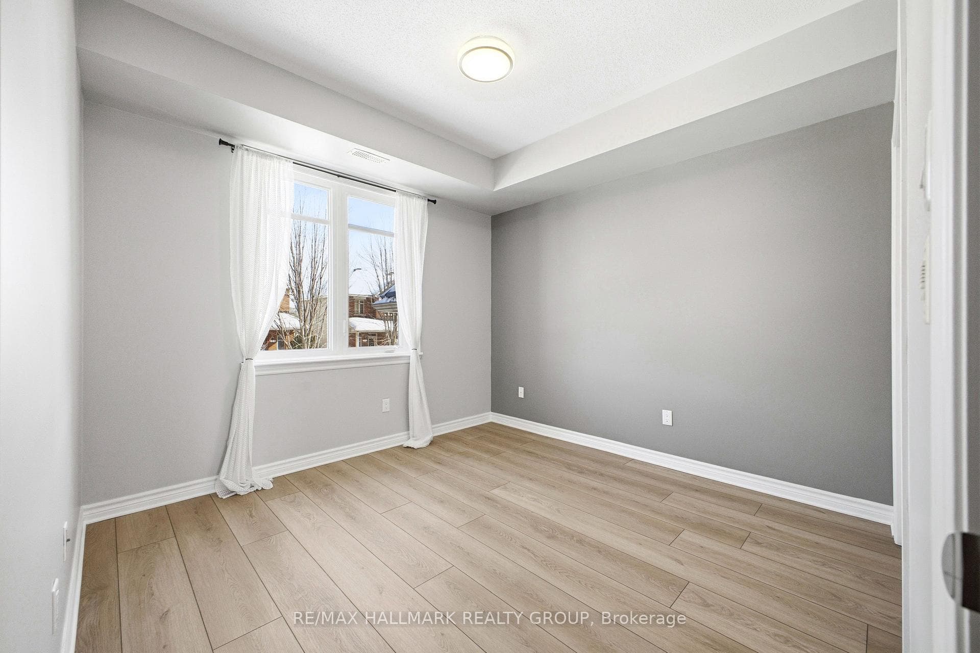 170 Hornchurch Lane Unit C photo 27