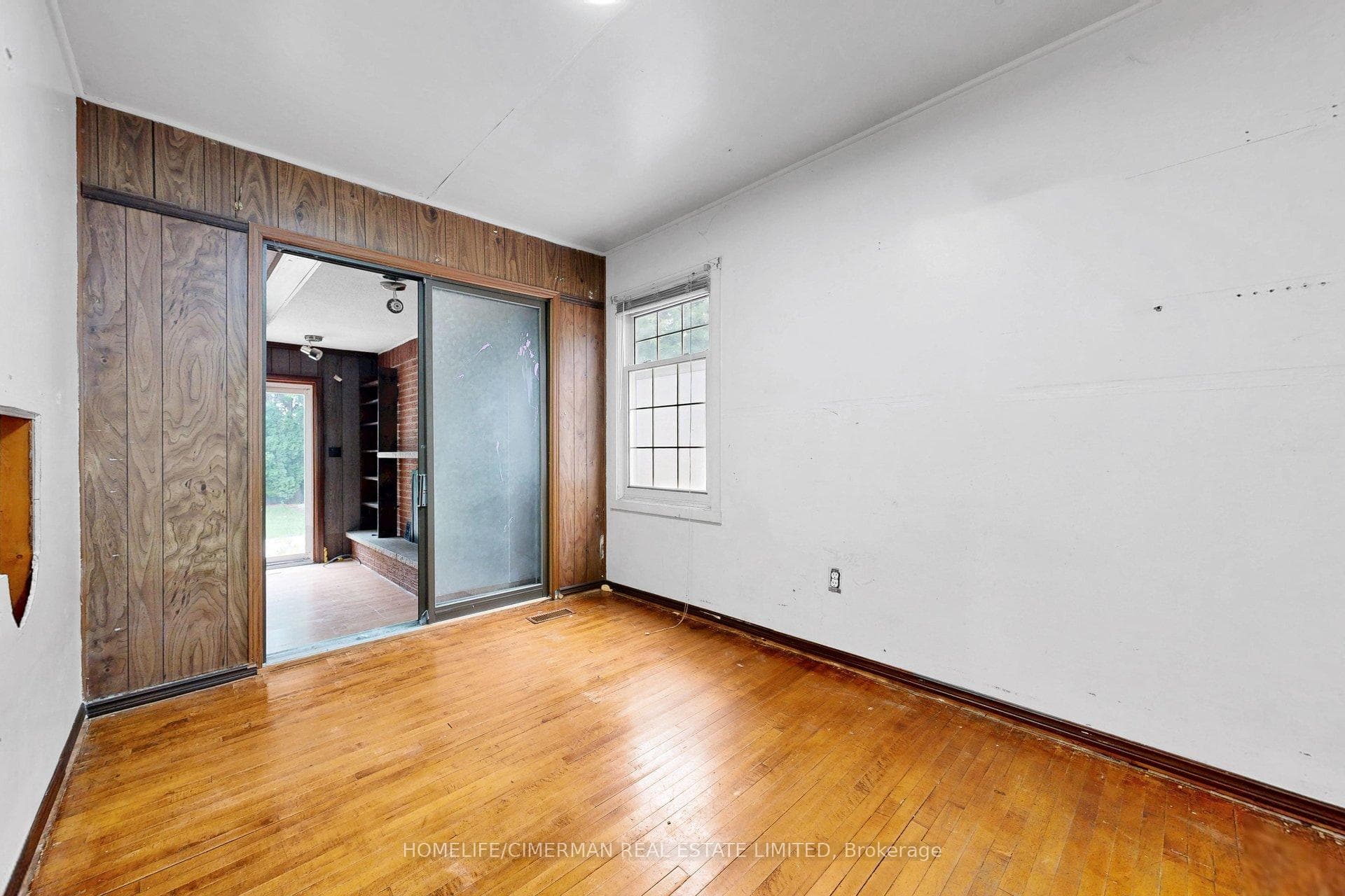 166 Normanhurst Avenue photo 8