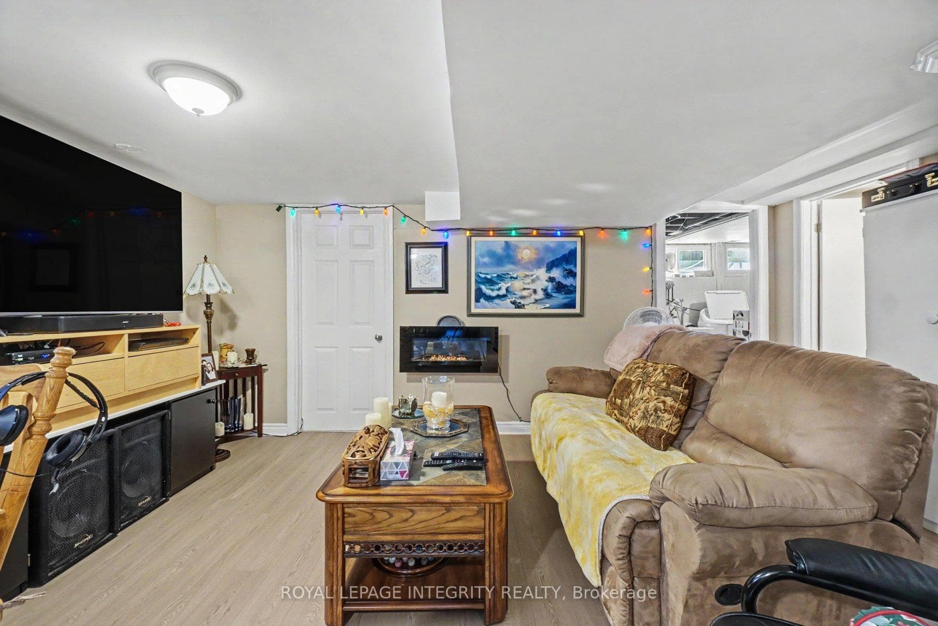 2450 Magnus Avenue photo 28