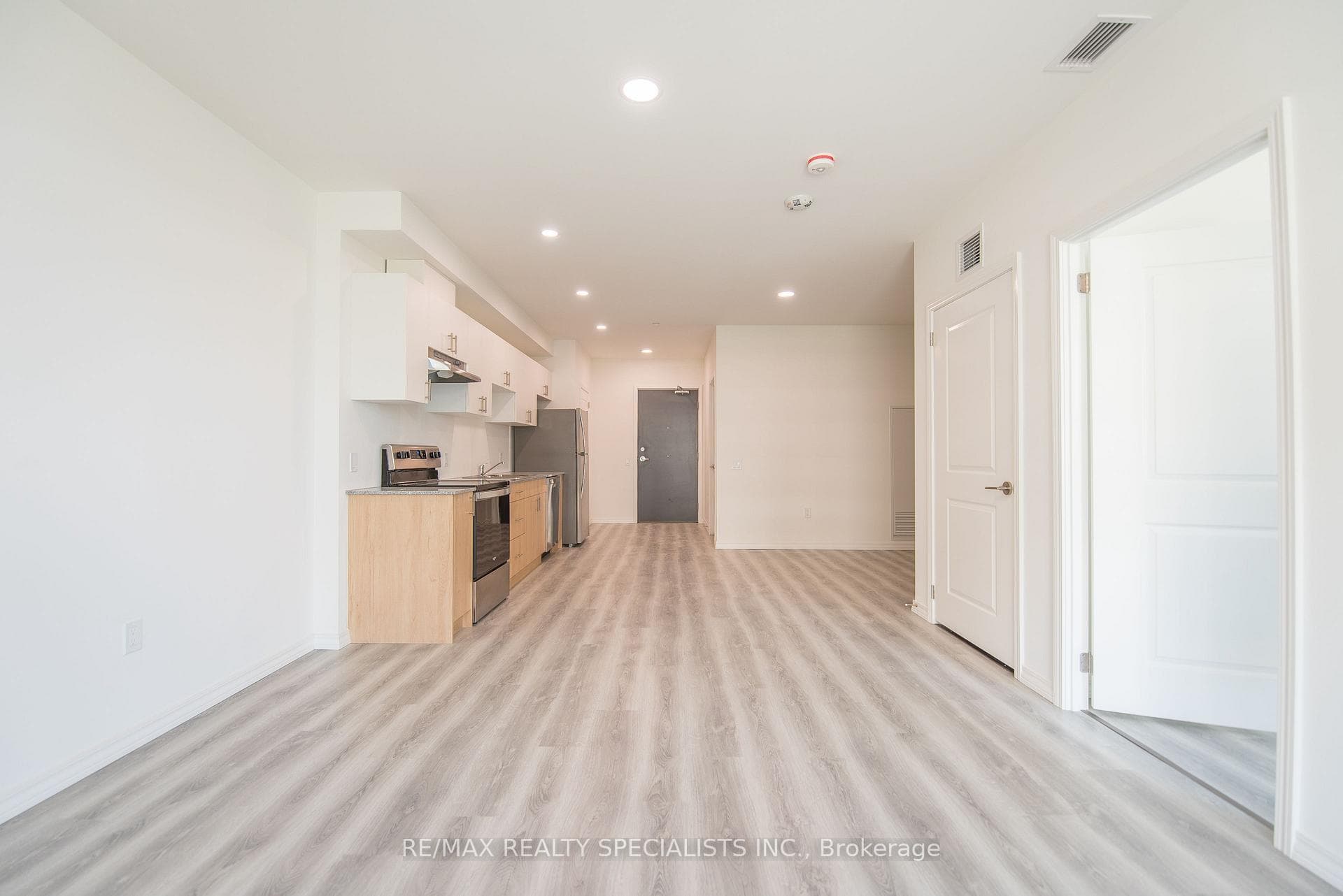 181 Elmira Road Unit 315 photo 3