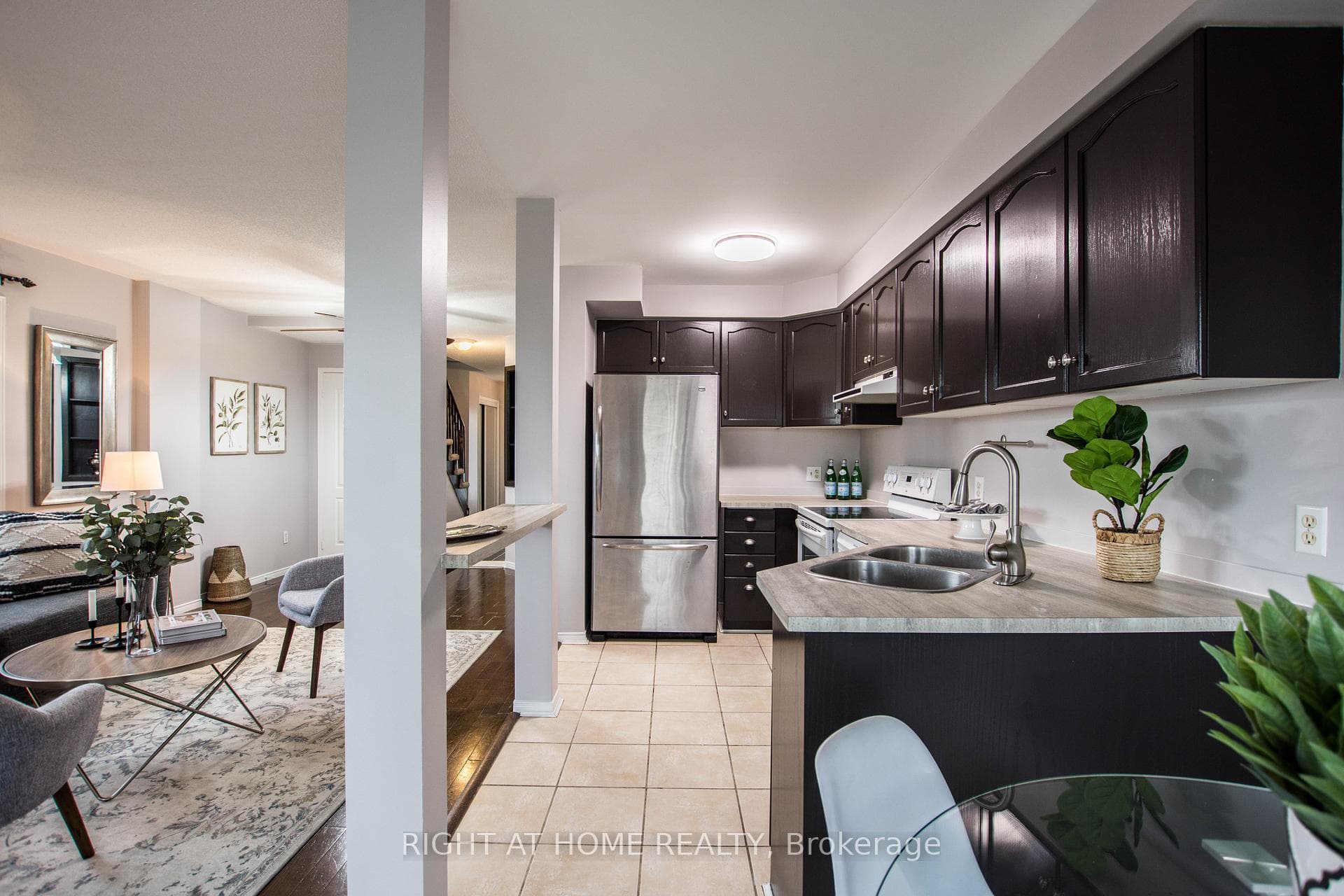 218 Ferndale Drive photo 7