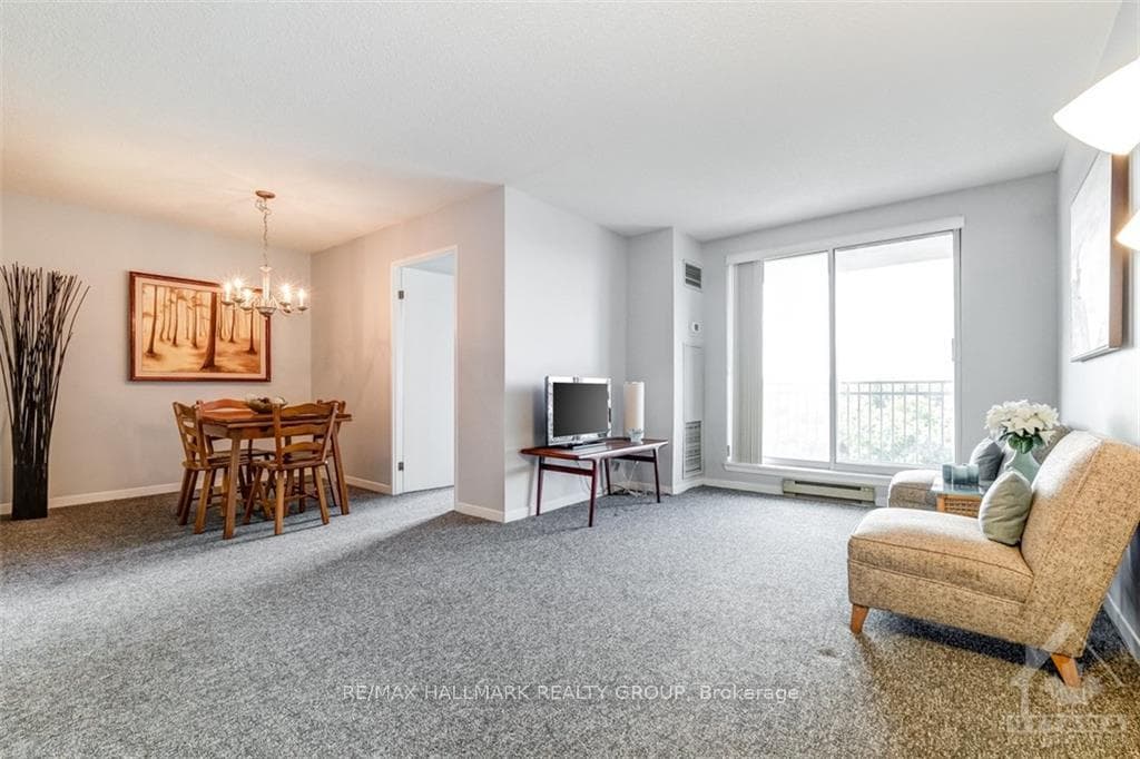 45 HOLLAND Avenue Unit 705 photo 4