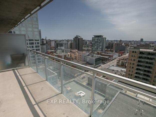 324 Laurier Avenue Unit 1401 photo 10