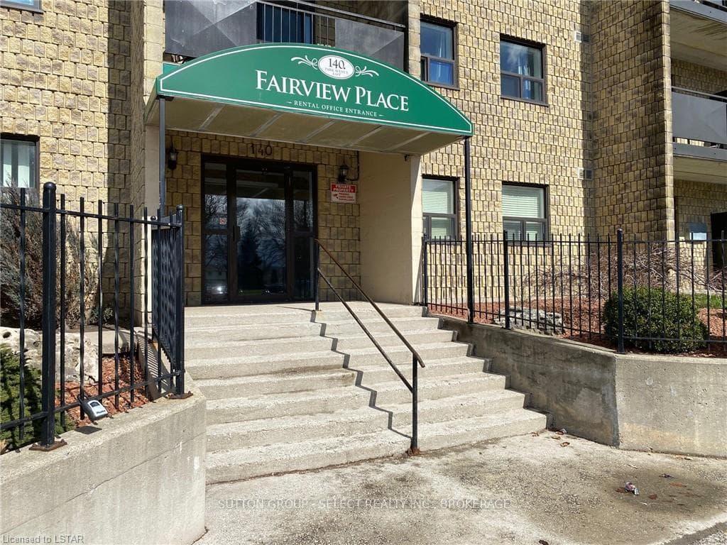 140 PARK Avenue Unit 403 photo 2