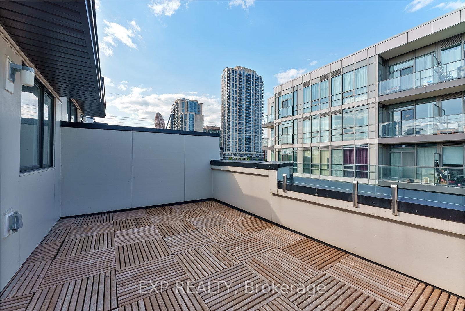 28 Fieldway Road Unit 64 photo 35