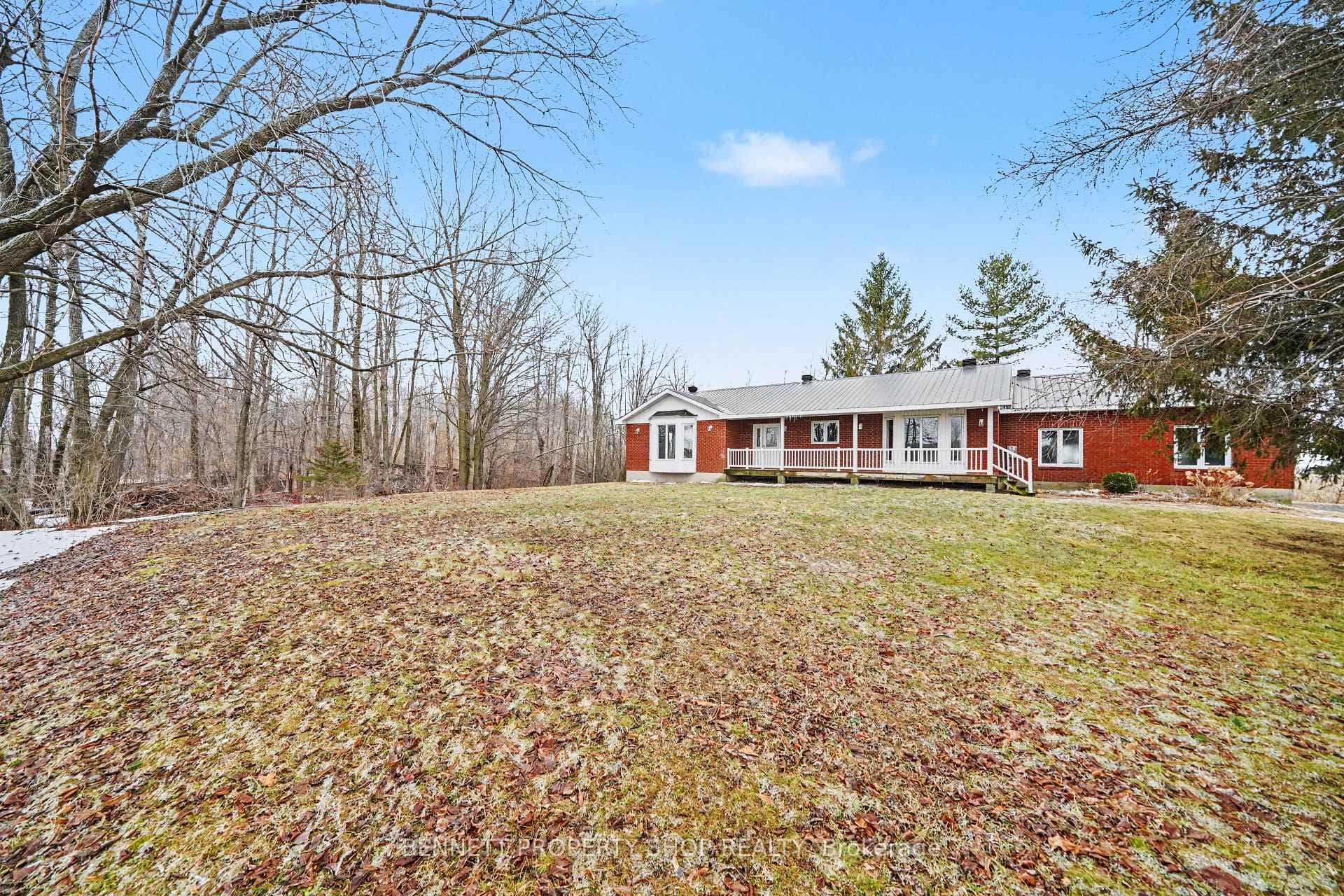 1450 South Russell Road photo 2
