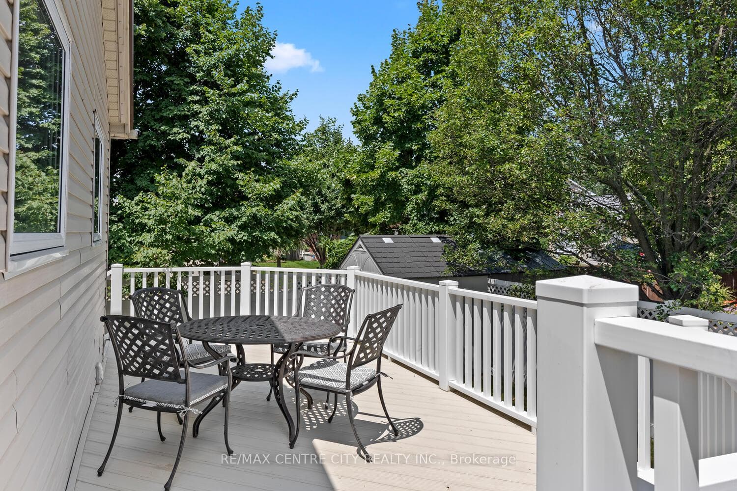 103 Crimson Crescent photo 31
