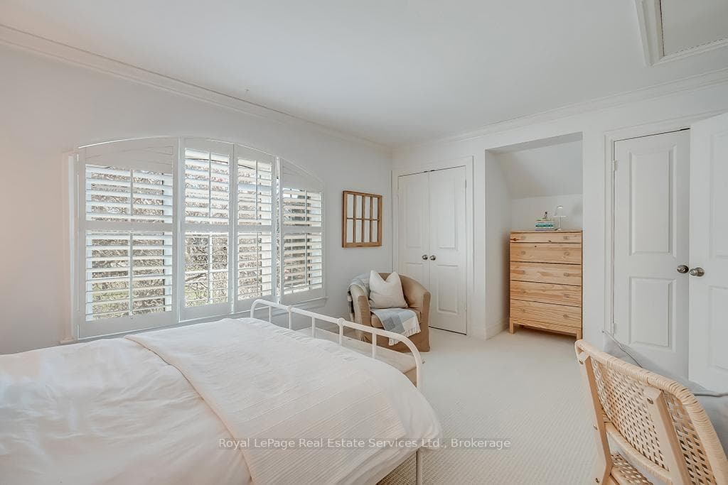 38 Chisholm Street photo 33