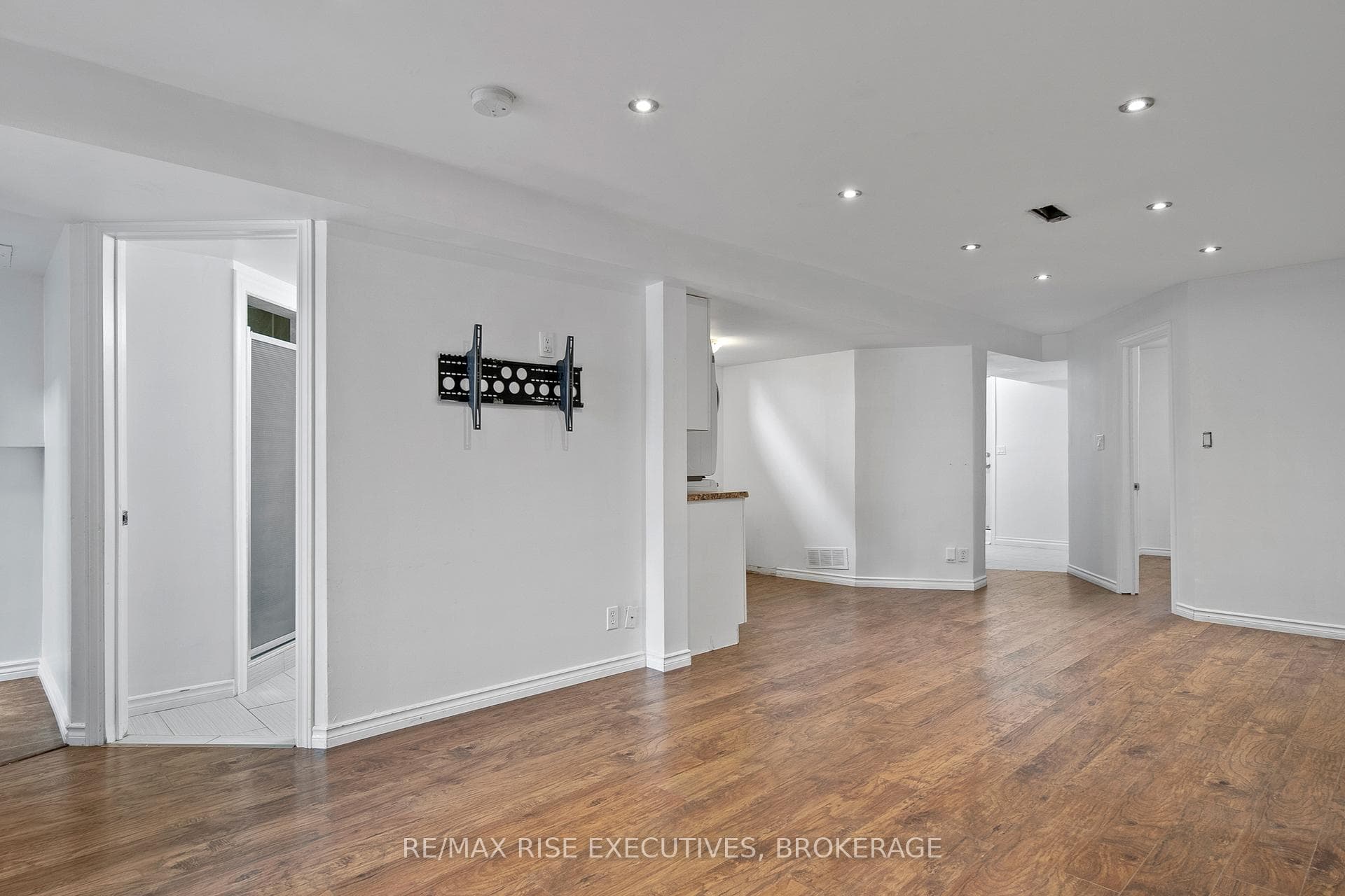 508 Grandtrunk Avenue photo 31