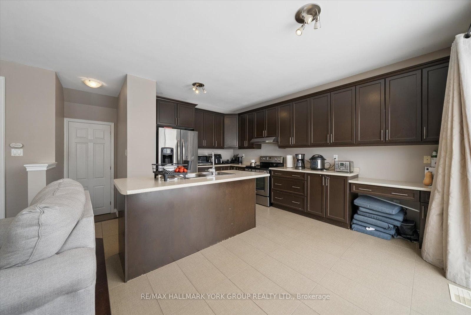 11 Gordon Drive photo 17