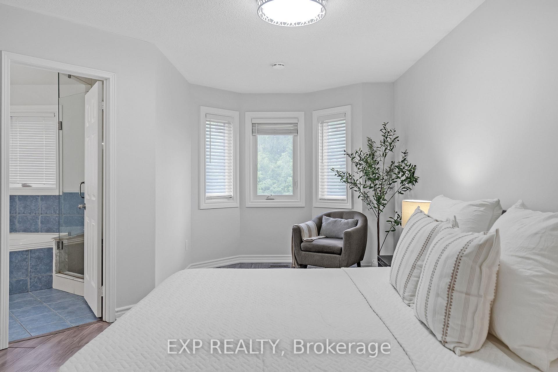 212 Shadow Place photo 26