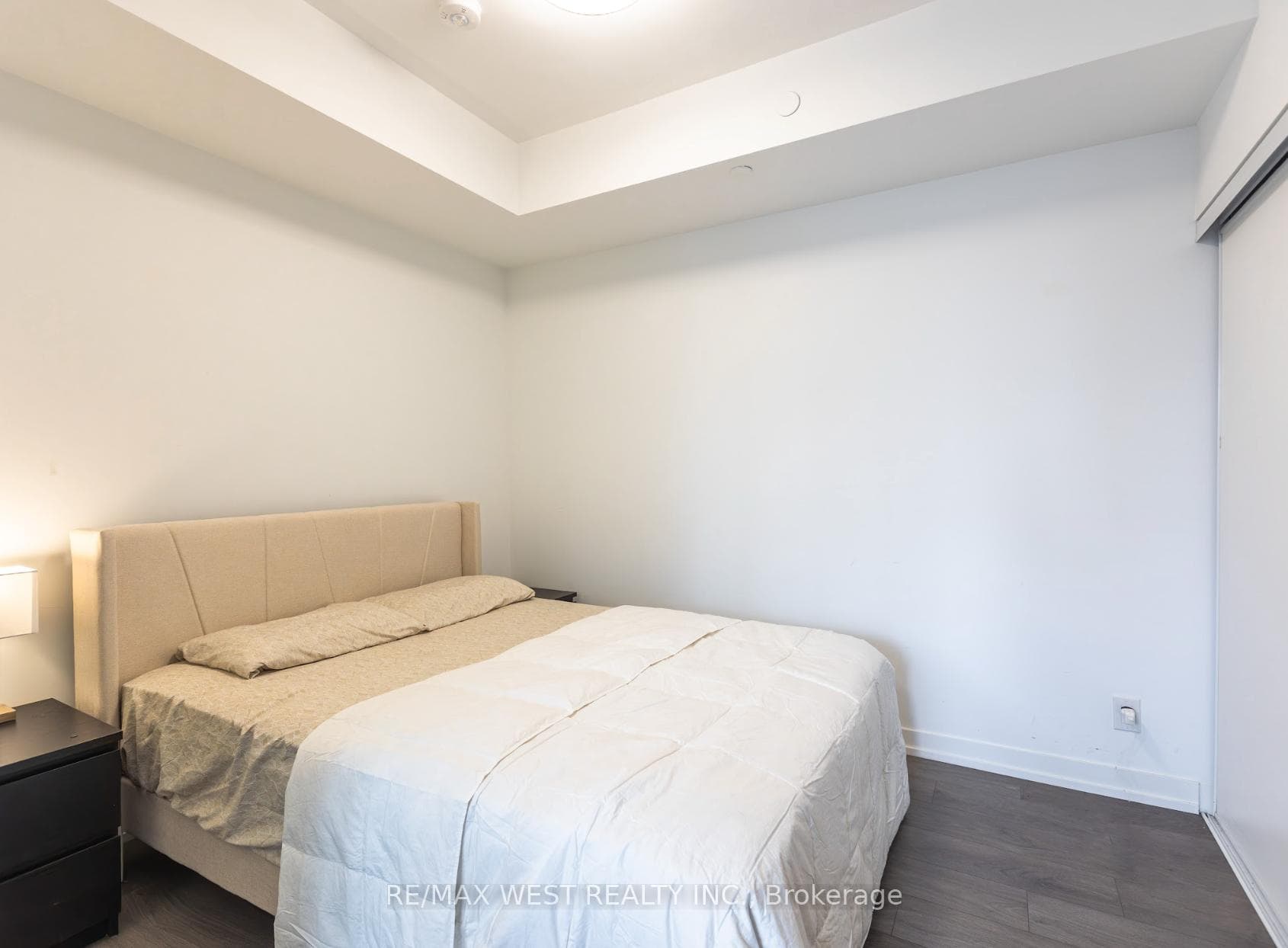 270 Dufferin Street Unit 313 photo 5