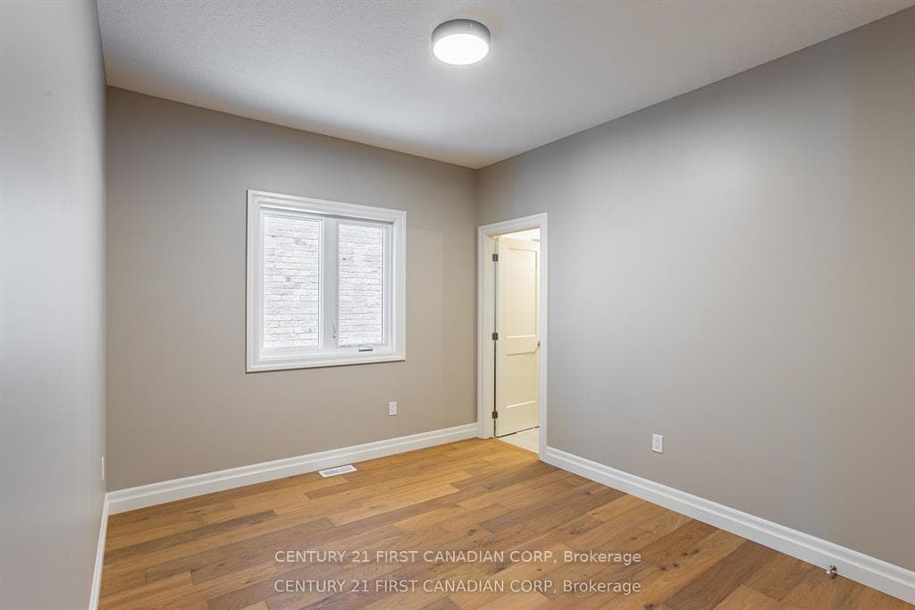 LOT 105 DARWIN Crescent photo 27