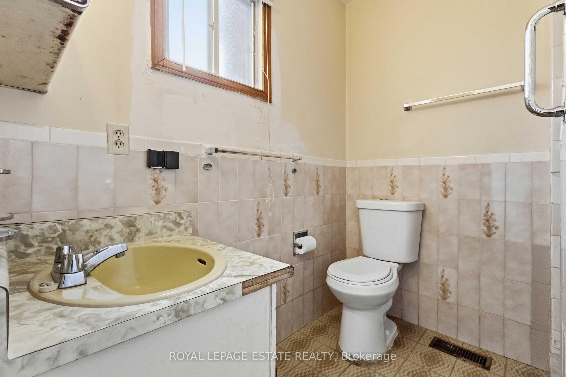 20 Davidson Avenue photo 23