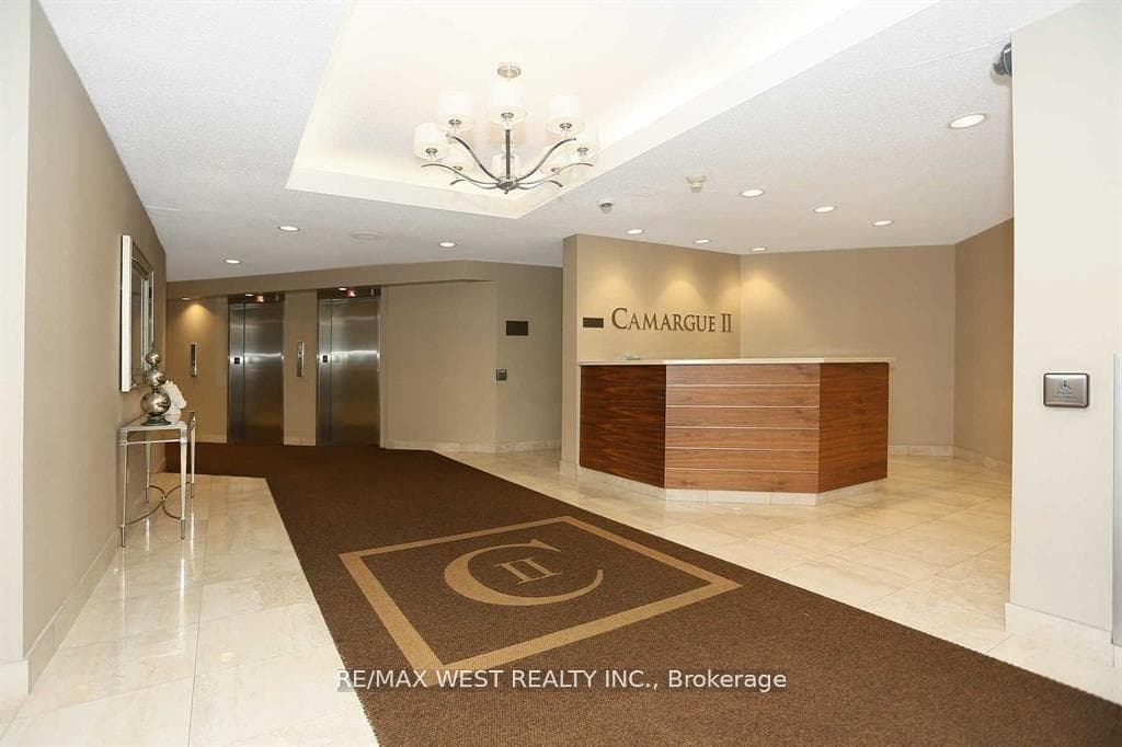 10 Dean Park Road Unit 1008 photo 3
