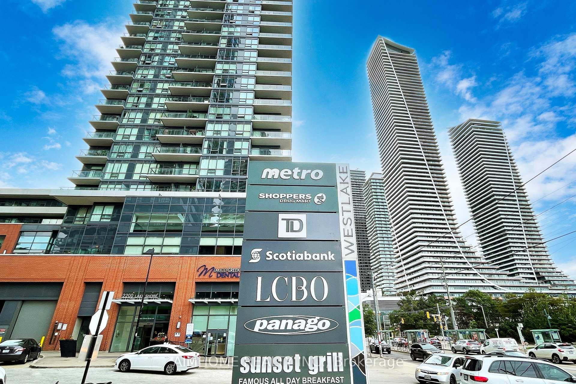 2200 Lake Shore Boulevard Unit 1901 photo 2
