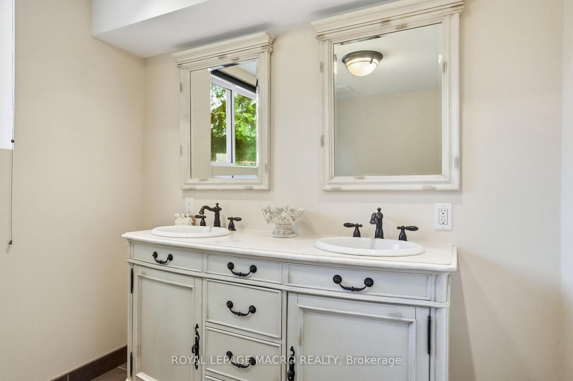 3411 Lansdown Drive photo 33