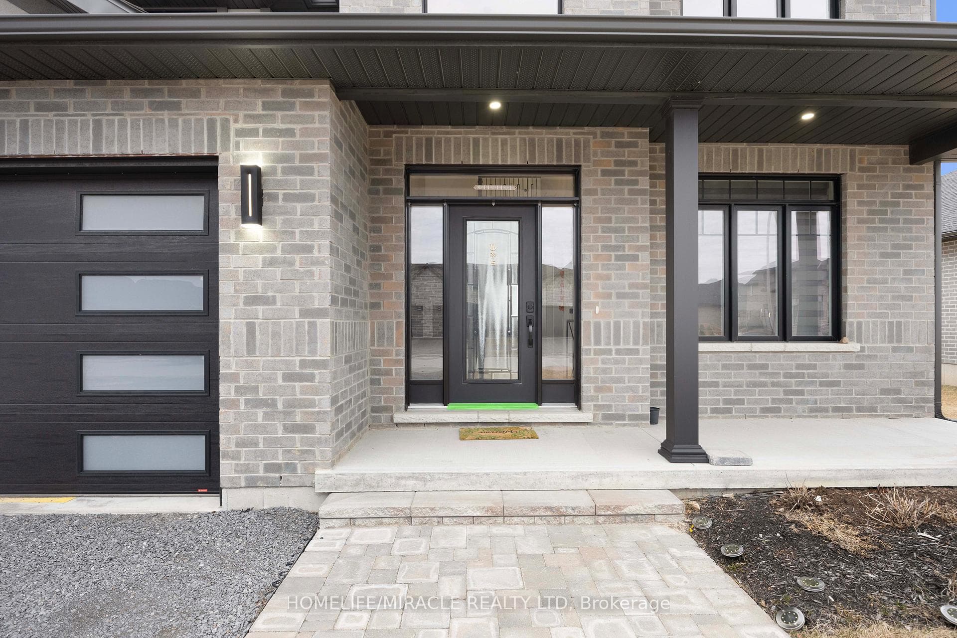 61 Raycroft Drive photo 3