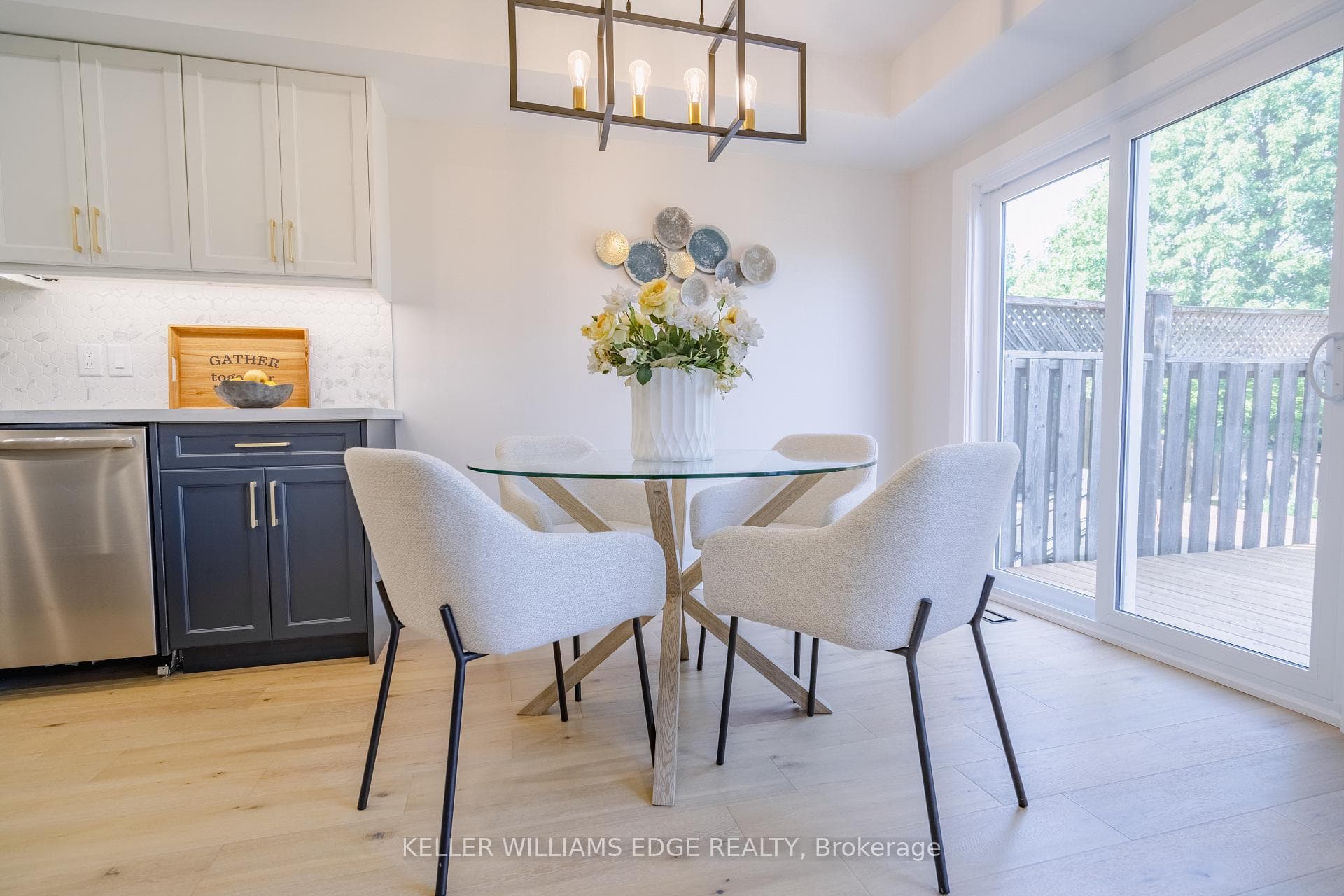 Dinette with walkout to back
