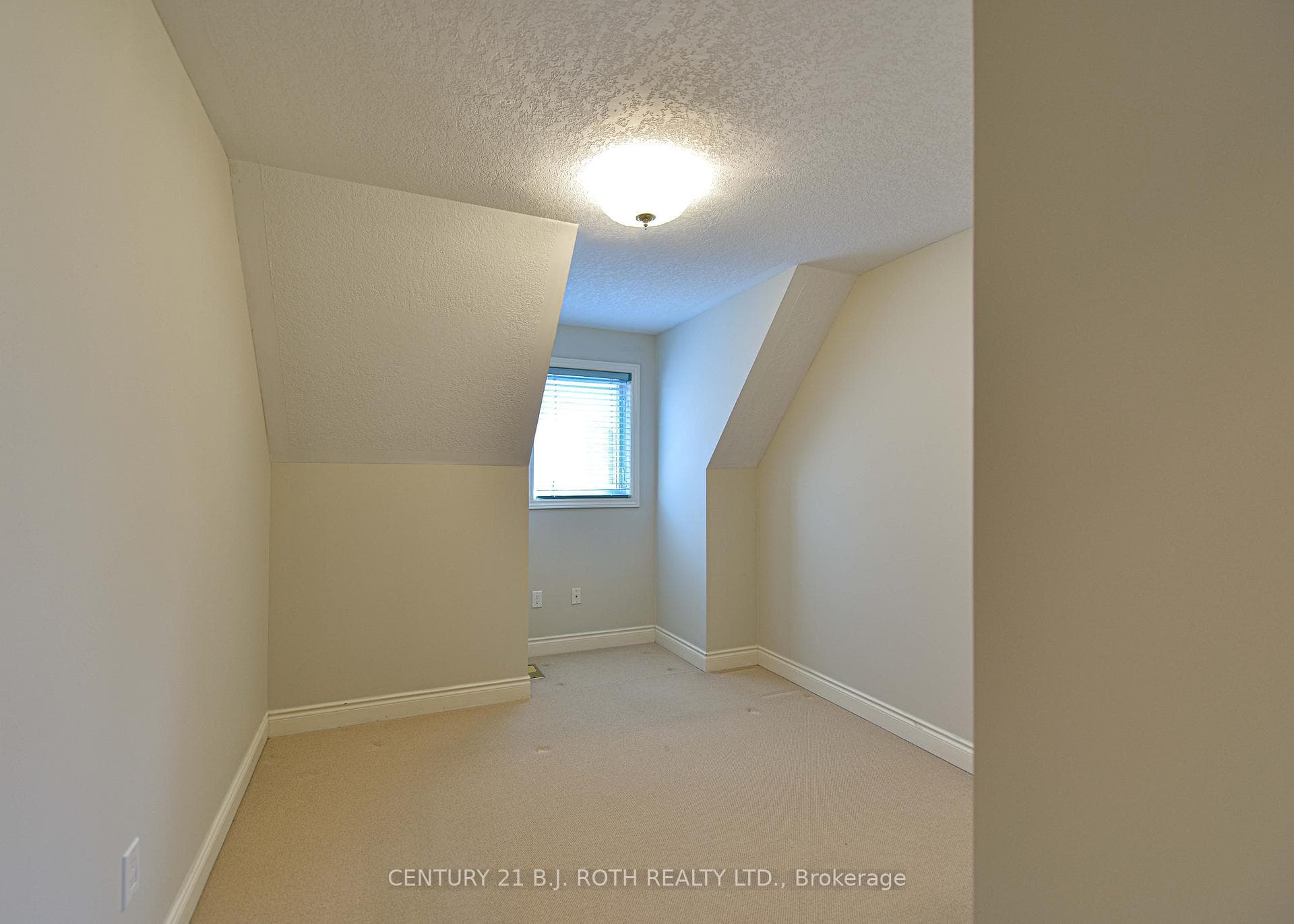 5 Invermara Court Unit 16 photo 26