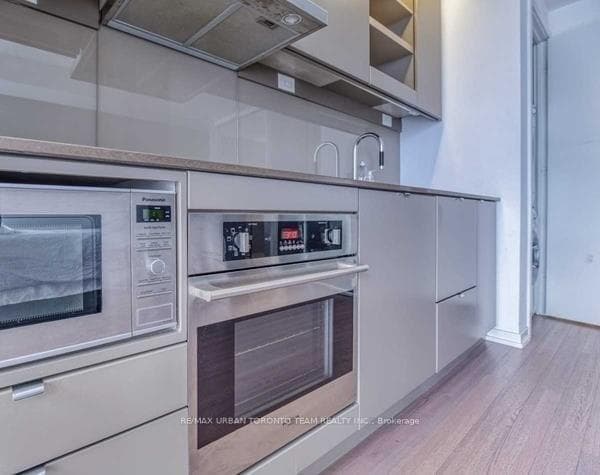 101 Peter Street Unit 3002 photo 23