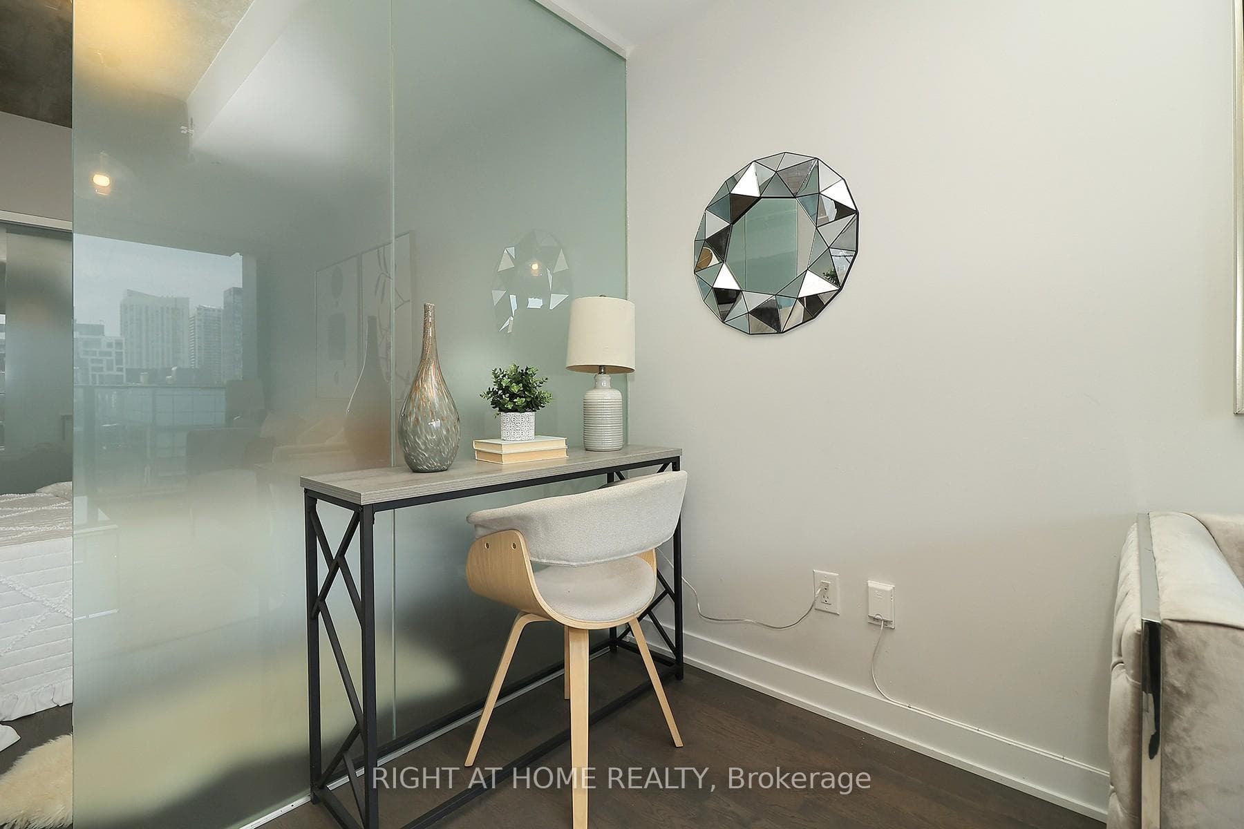 629 King Street Unit 1112 photo 9