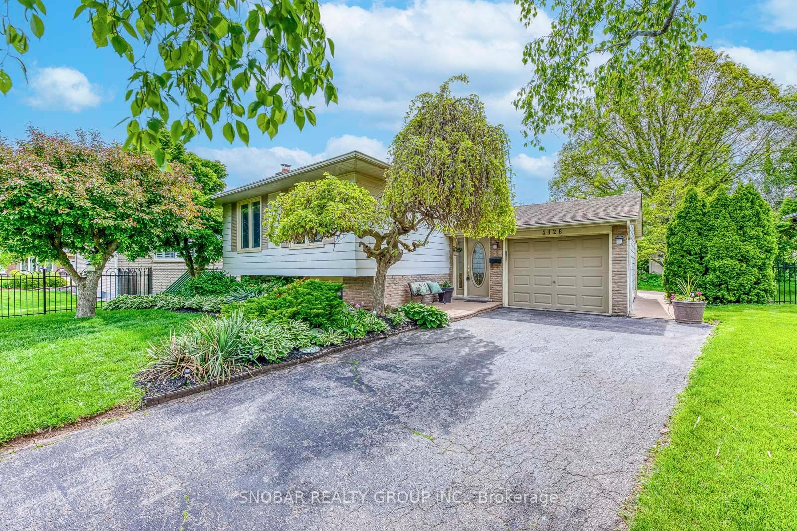 4428 Bennett Road photo 23