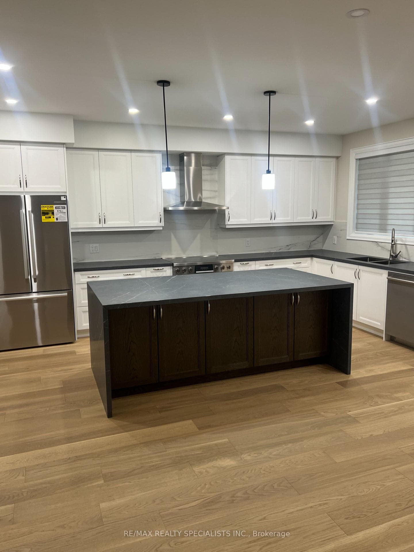 1088 Casson Avenue photo 3