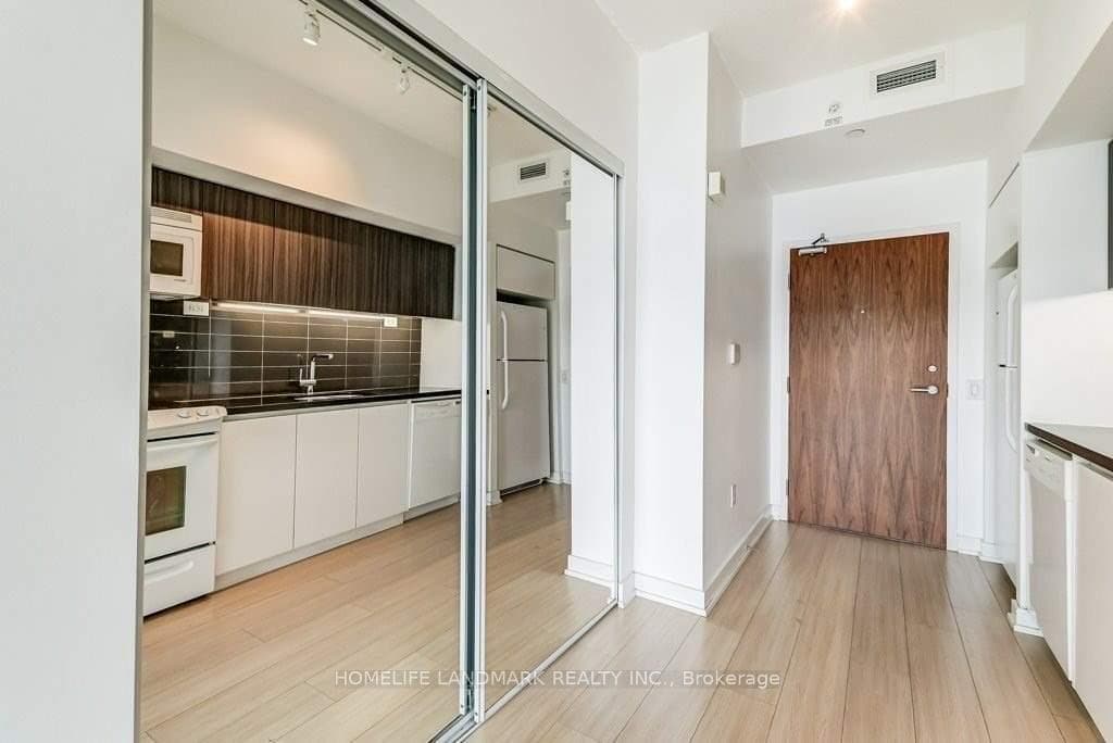85 Queens Wharf Road Unit 708 photo 9