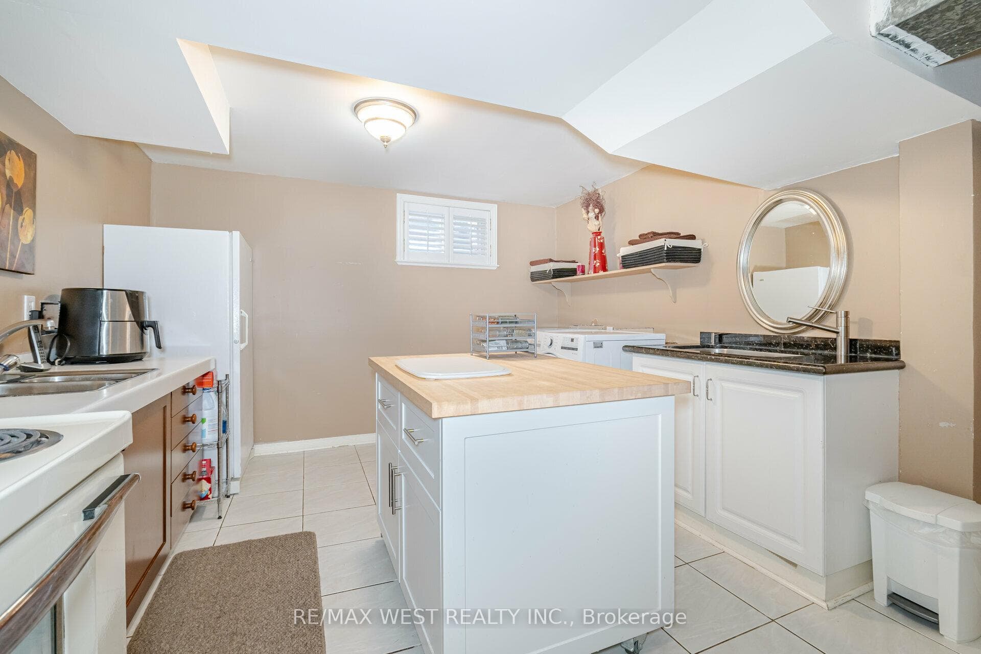 377 Aberdeen Avenue photo 25