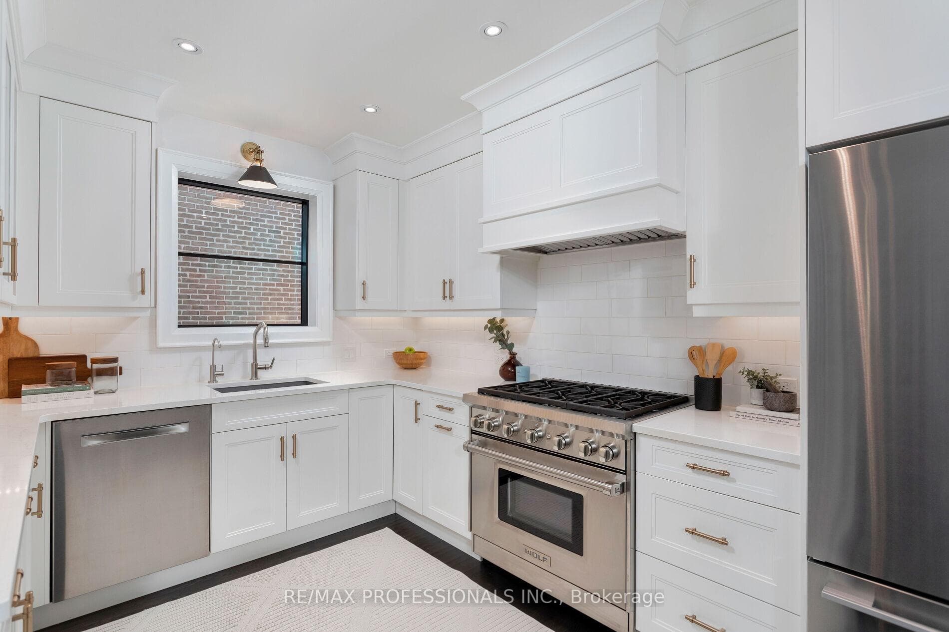 90 Willingdon Boulevard photo 13