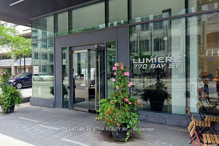 770 bay Street Unit 1212 photo 11