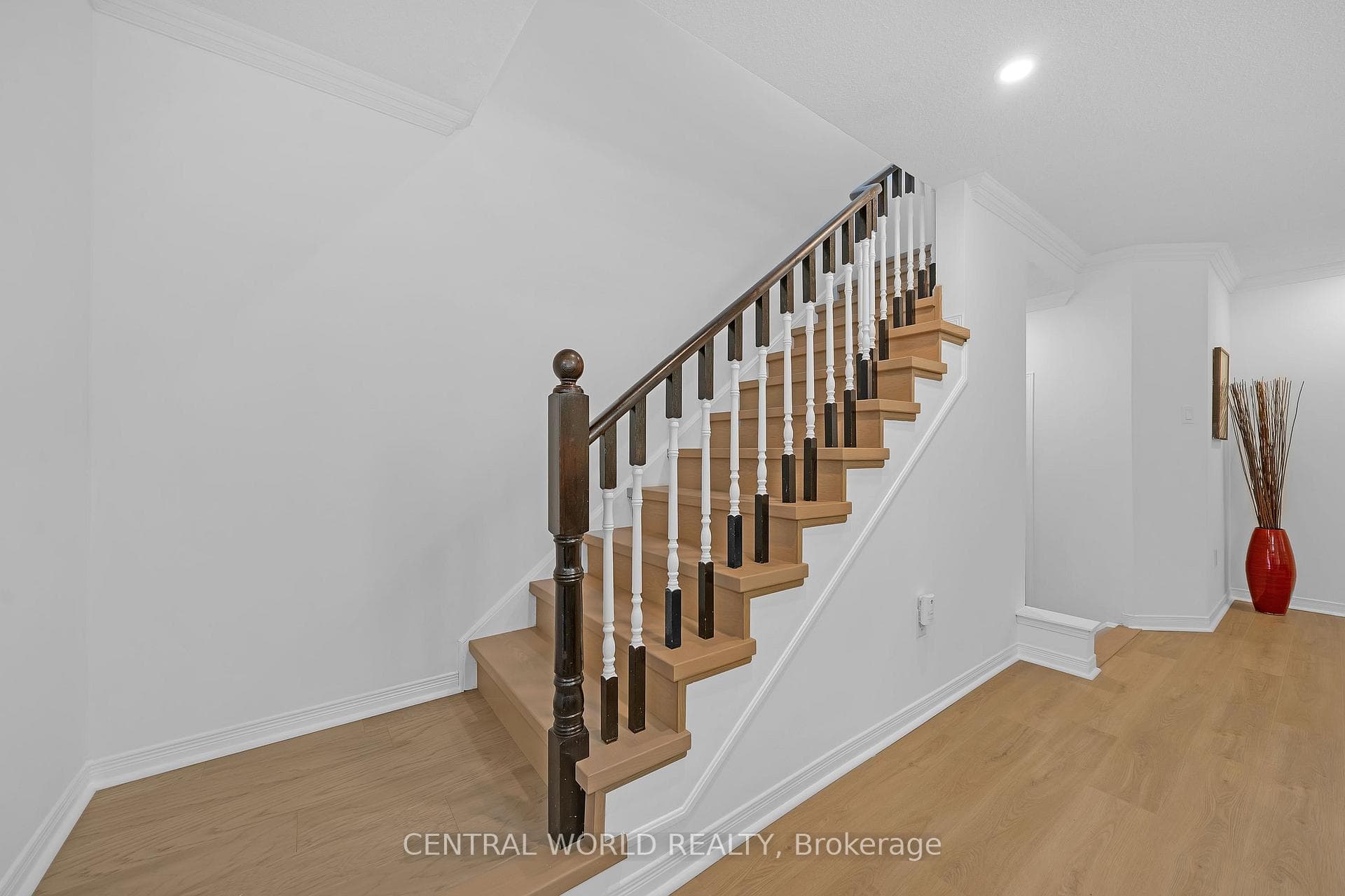 5943 Churchill Meadows Boulevard photo 11