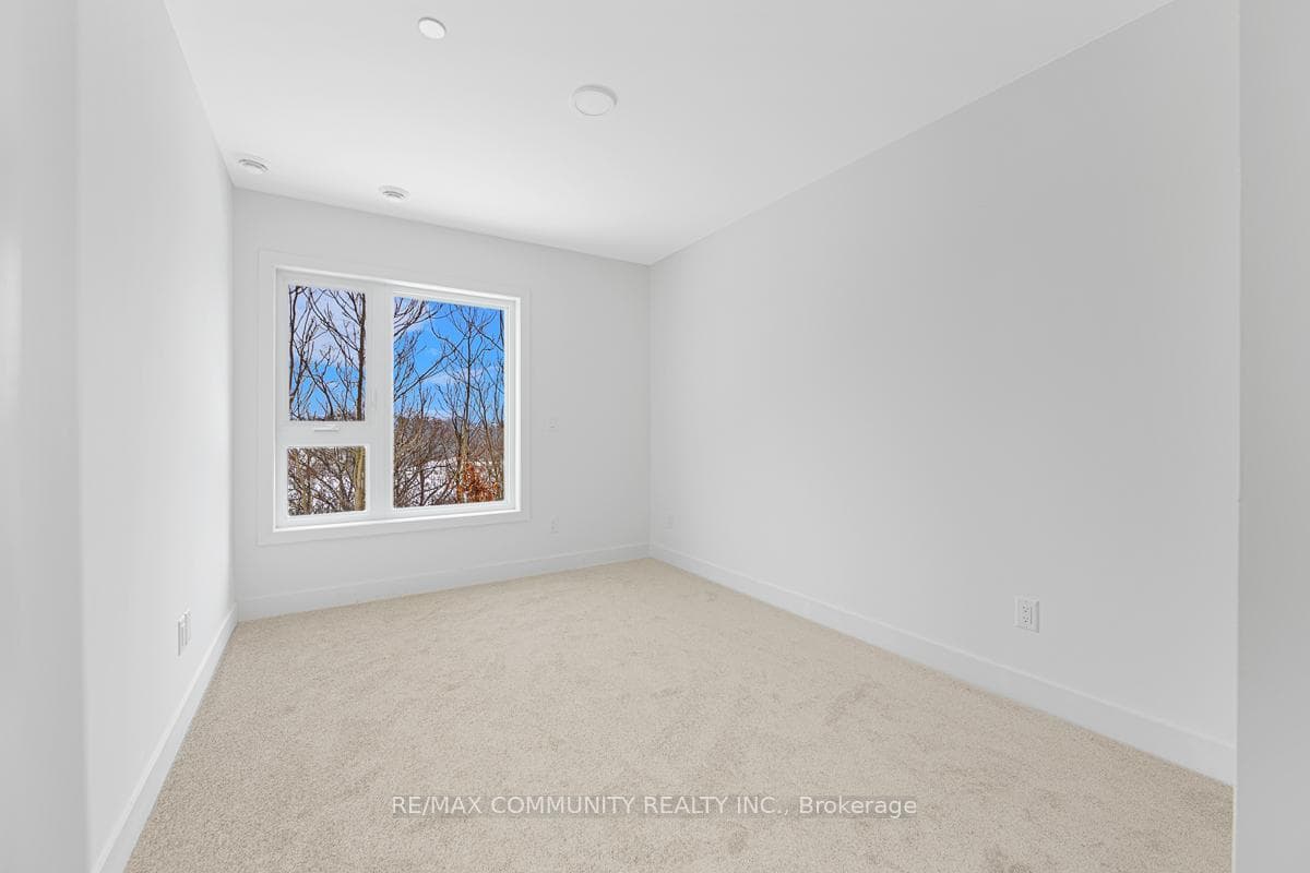 16 Melbourne Avenue Unit 201C photo 7