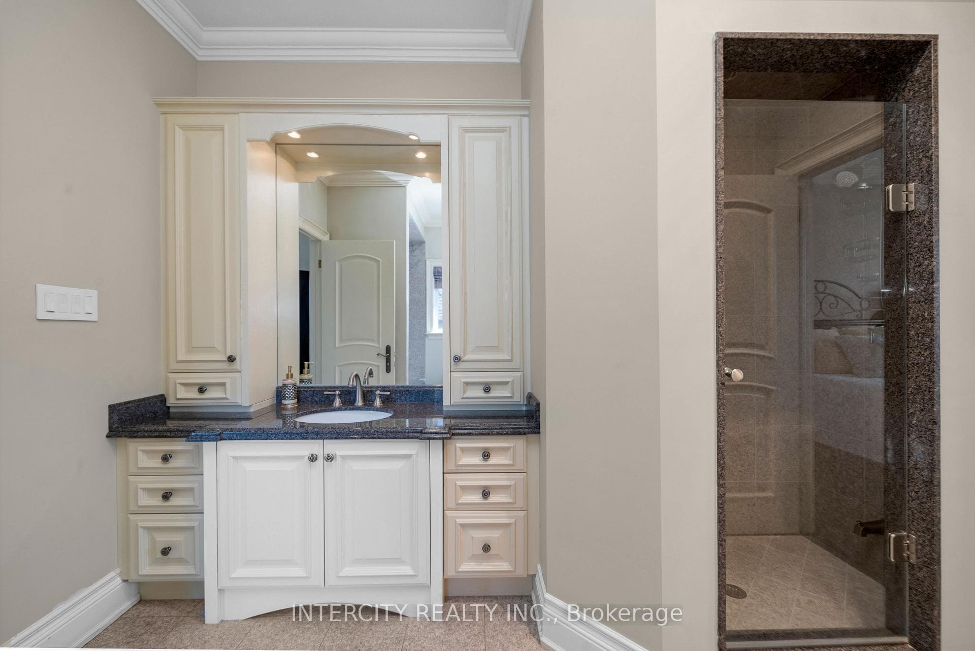 118 Park Ridge Drive photo 32